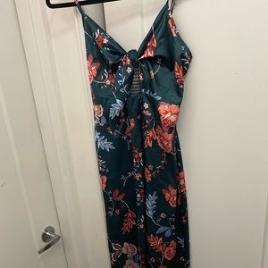 Woman’s sleeveless floral print maxi Dress, size M